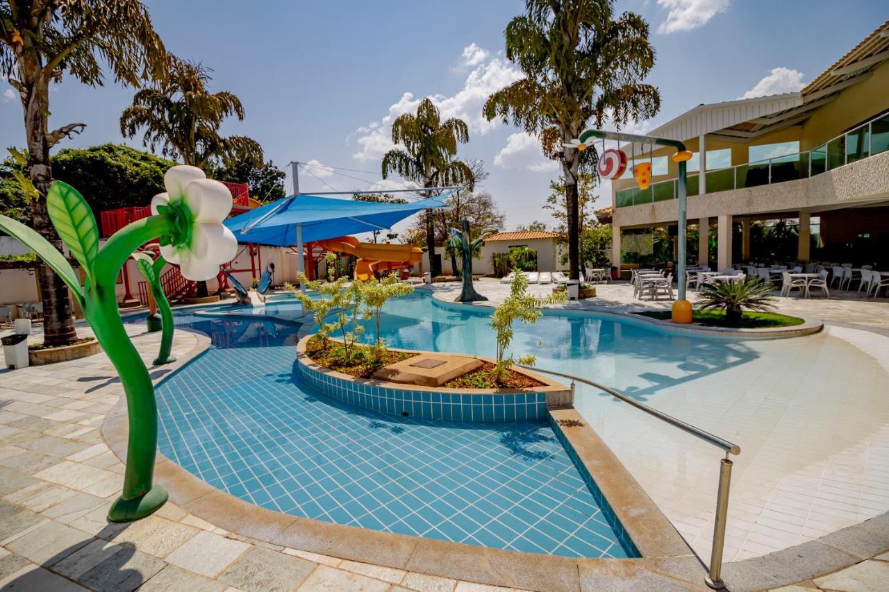 Diroma Resort Com Um Dia No Acqua Park Caldas Novas Exteriér fotografie