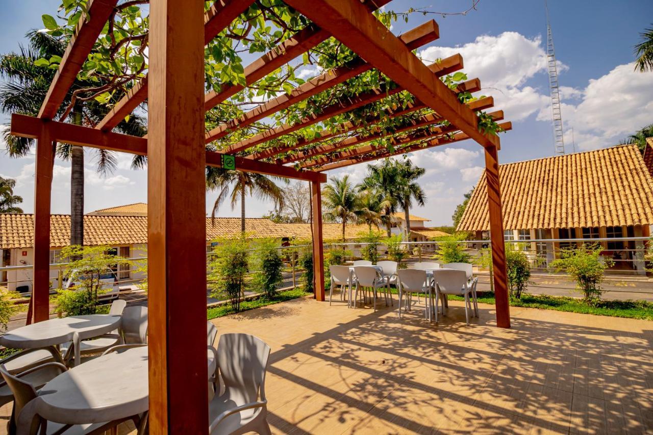 Diroma Resort Com Um Dia No Acqua Park Caldas Novas Exteriér fotografie
