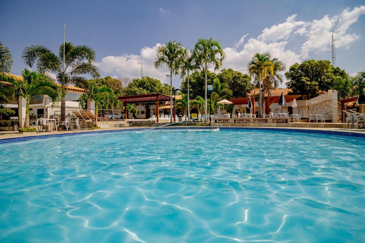 Diroma Resort Com Um Dia No Acqua Park Caldas Novas Exteriér fotografie