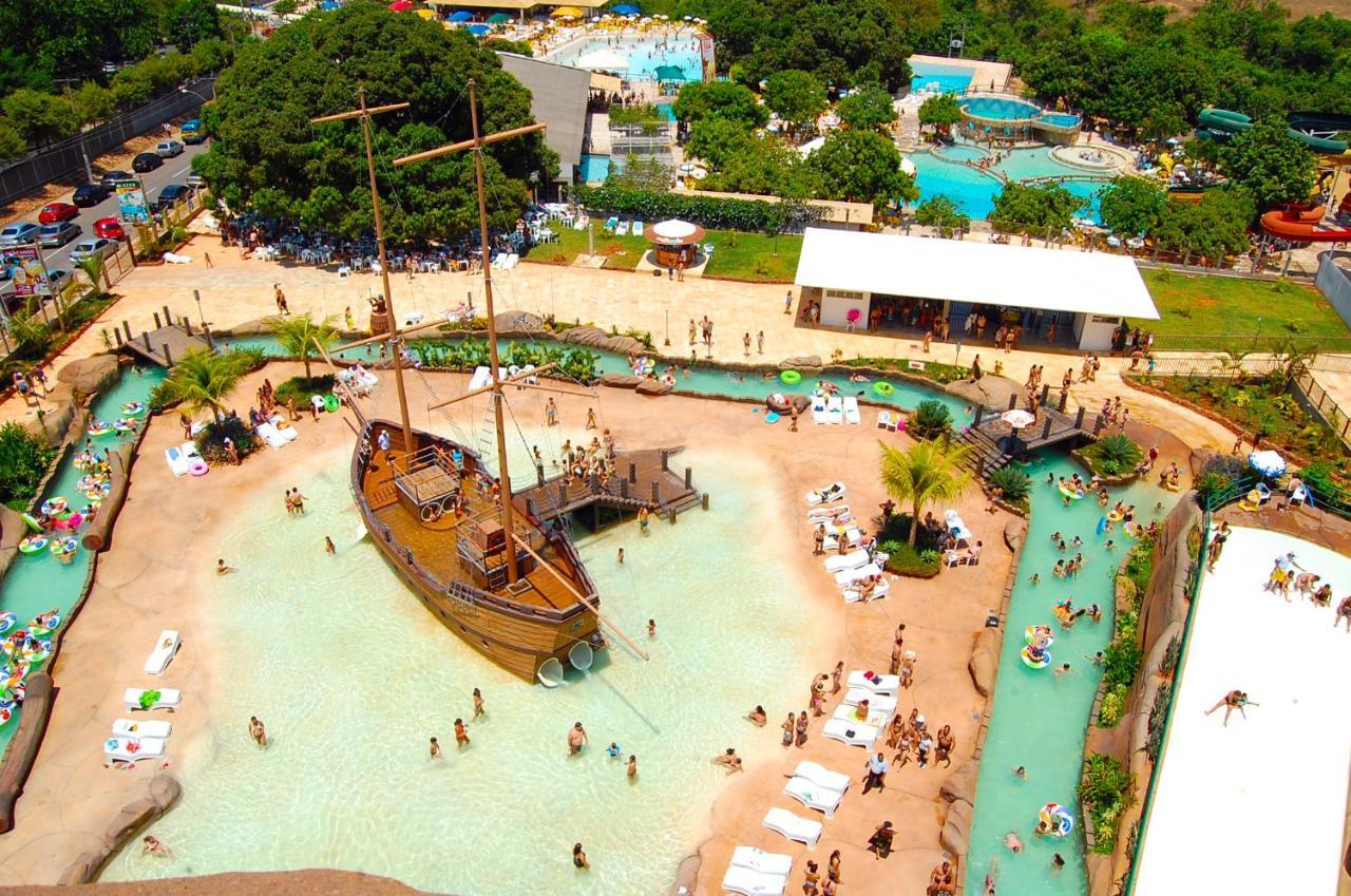 Diroma Resort Com Um Dia No Acqua Park Caldas Novas Exteriér fotografie