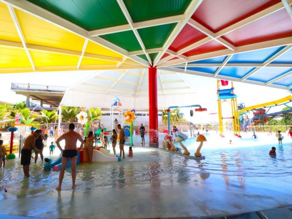 Diroma Resort Com Um Dia No Acqua Park Caldas Novas Exteriér fotografie